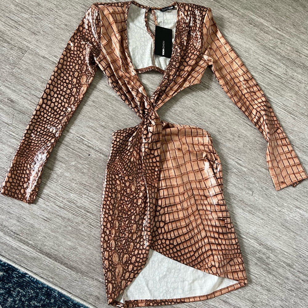 Fashion Nova size CS snake print latex material
